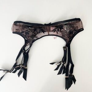 Agent Provocateur Garter Belt Size‎ 4